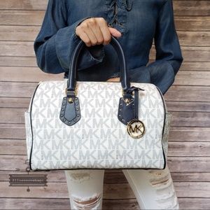 NWT Michael Kors Aria Navy White Medium Satchel